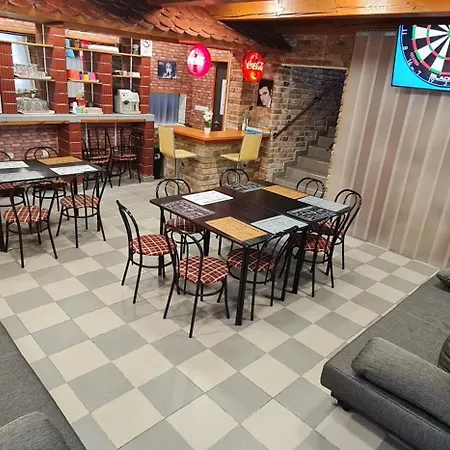 Nosztalgia Vendeghaz A Velencei-tonal