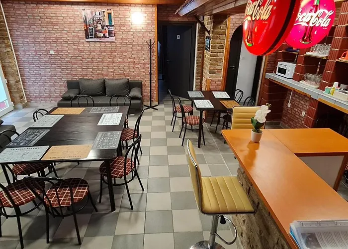 Nosztalgia Vendeghaz A Velencei-tonal