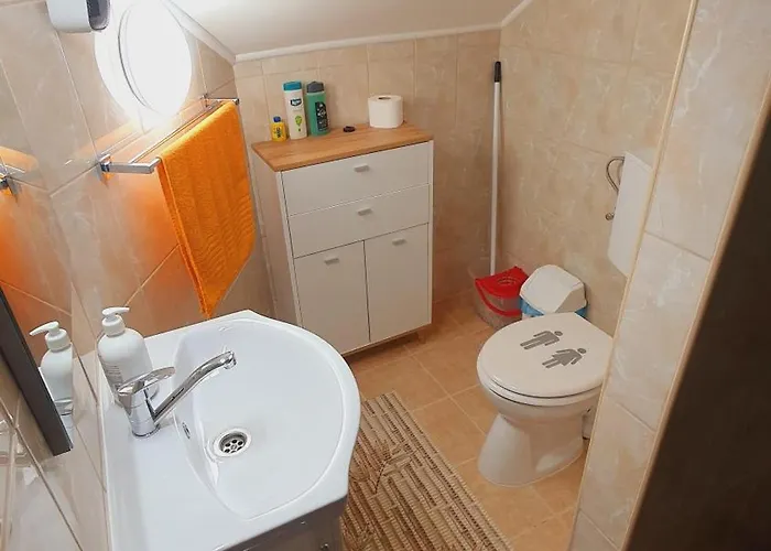 Nosztalgia Vendeghaz A Velencei-tonal Prázdninový dům Gárdony